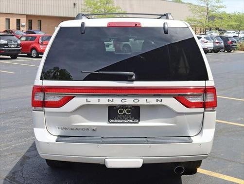 2017 Lincoln Navigator Select
