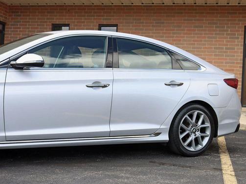 Symphony Silver 2018 Hyundai SONATA Sport 2.0T