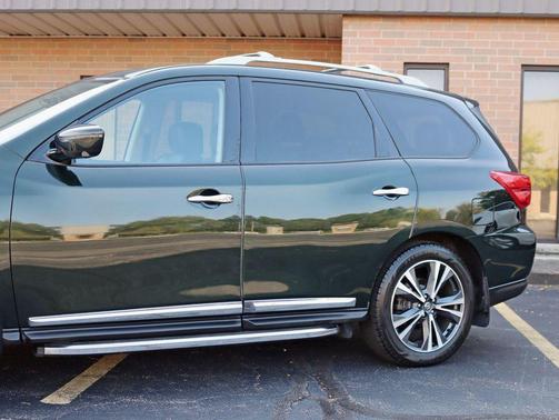 2020 Nissan Pathfinder 4x4 Platinum