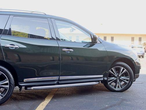 2020 Nissan Pathfinder 4x4 Platinum