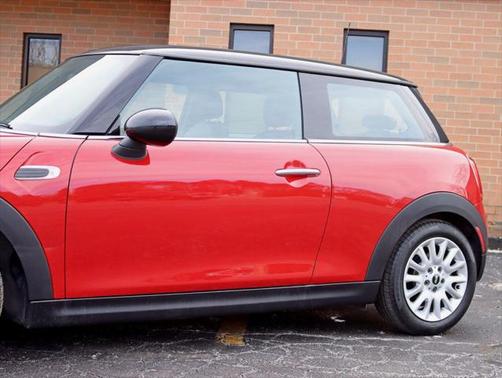 2016 MINI Hardtop Cooper
