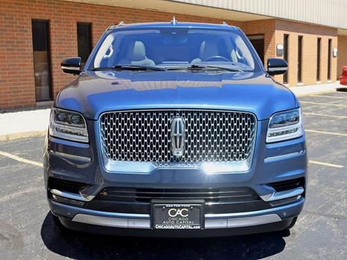 Blue Diamond Metallic 2018 Lincoln Navigator L Reserve