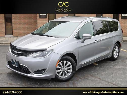 2018 Chrysler Pacifica Touring-L