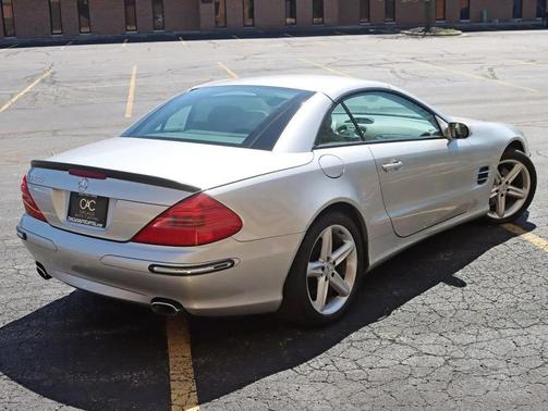 Brilliant Silver Metallic 2005 Mercedes-Benz SL-Class SL500 2dr Roadster 5.0L