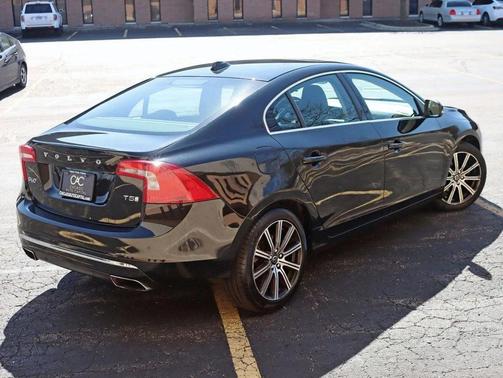 2016 Volvo S60 Inscription T5 Drive-E Platinum