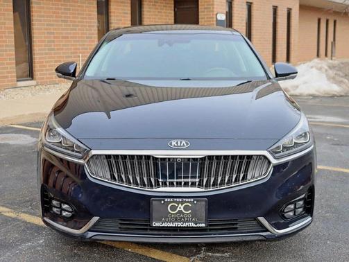 2018 Kia Cadenza Limited Sedan