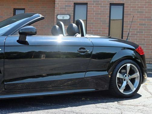 2013 Audi TT 2dr Roadster S tronic quattro 2.0T Prestige