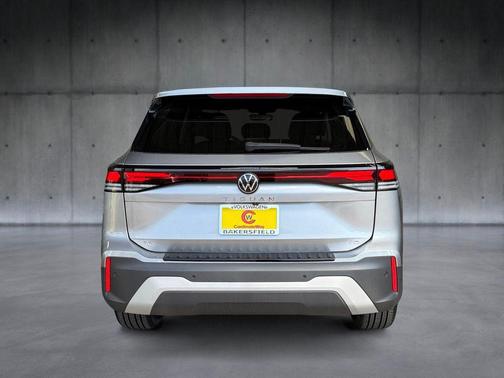 Silver Metallic 2026 Volkswagen Tiguan 2.0T SE 4MOTION