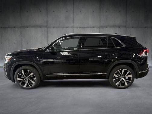 Deep Black Pearl 2025 Volkswagen Atlas 2.0T SEL Premium R-Line 4MOTION