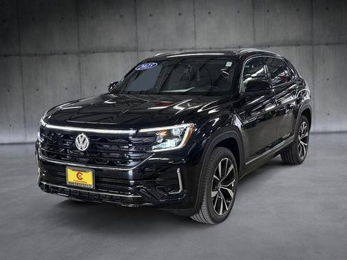 Deep Black Pearl 2025 Volkswagen Atlas 2.0T SEL Premium R-Line 4MOTION