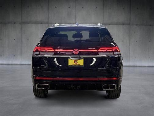 Deep Black Pearl 2025 Volkswagen Atlas 2.0T SEL Premium R-Line 4MOTION