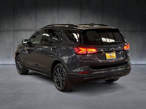 Iron Gray Metallic 2022 Chevrolet Equinox FWD RS
