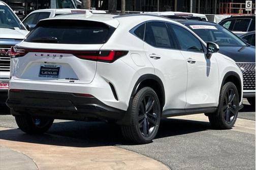 2025 Lexus NX 450h+ Luxury