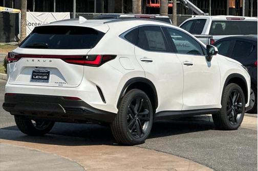 2025 Lexus NX 450h+ Luxury