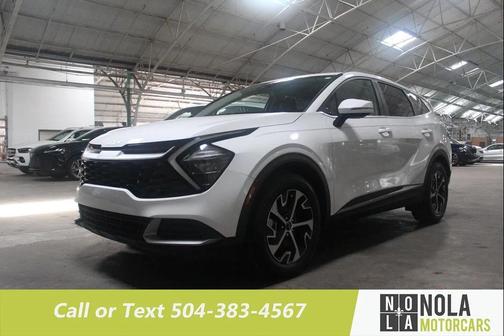 Glacial White Pearl 2023 Kia Sportage EX