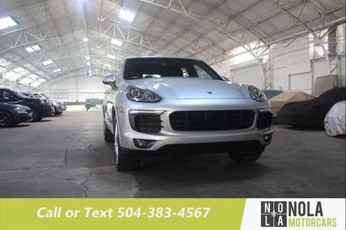 2017 Porsche Cayenne Platinum Edition