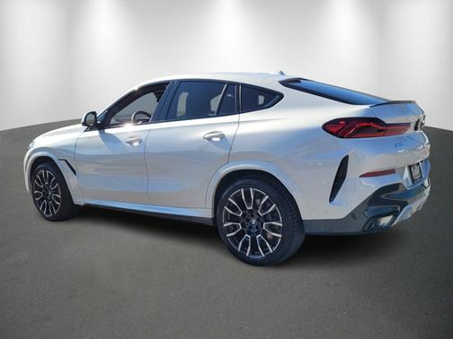 2026 BMW X6 xDrive40i