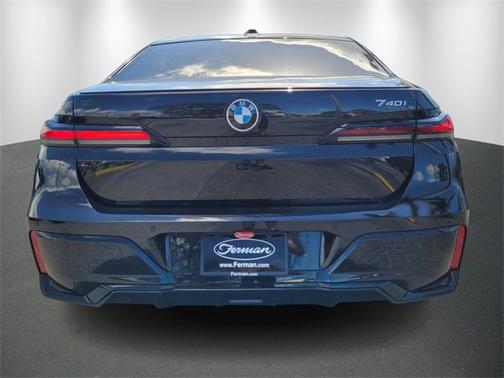 2024 BMW 740 740i