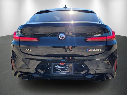 2023 BMW X4 M40i