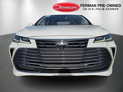 White 2019 Toyota Avalon Limited
