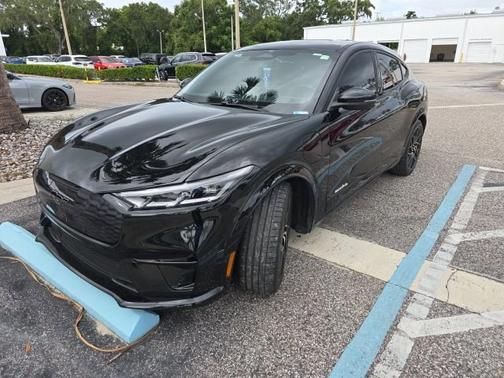 2021 Ford Mustang Mach-E GT