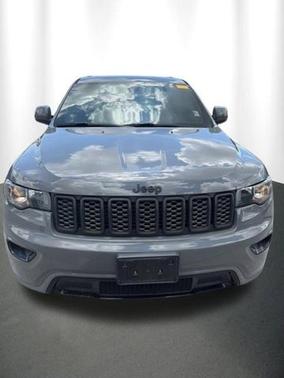 Sting-Gray Clearcoat 2019 Jeep Grand Cherokee Altitude