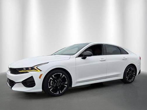 Glacial White Pearl 2022 Kia K5 GT-Line