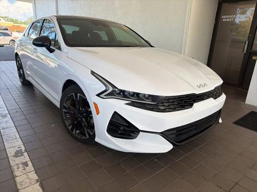 Glacial White Pearl 2022 Kia K5 GT-Line