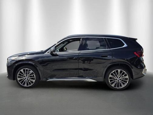 Black Sapphire Metallic 2025 BMW X1 xDrive28i