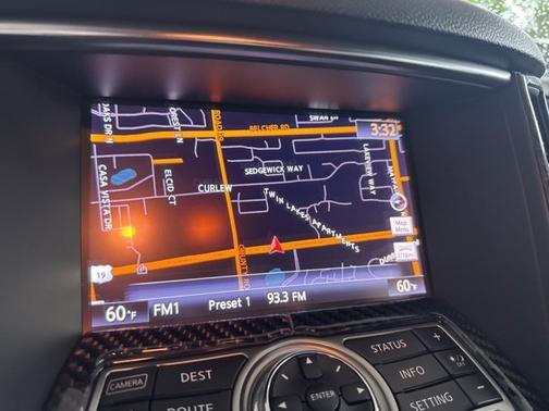 2016 INFINITI QX70 Base