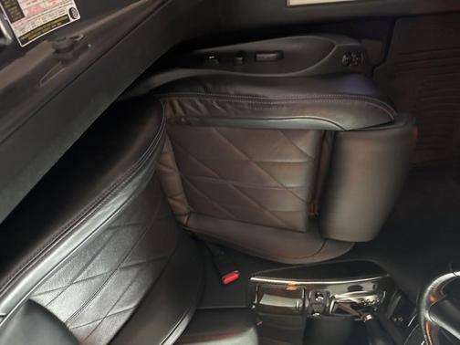 2016 INFINITI QX70 Base