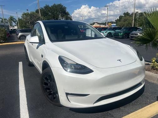 2022 Tesla Model Y Long Range