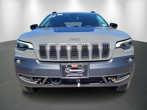 2022 Jeep Cherokee Trailhawk
