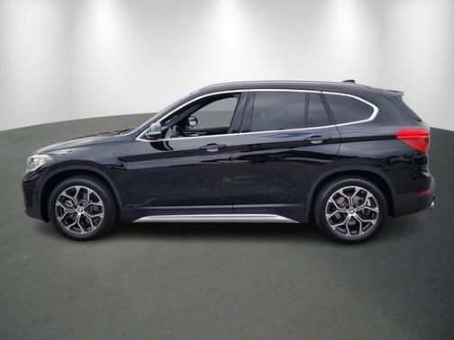 2022 BMW X1 sDrive28i