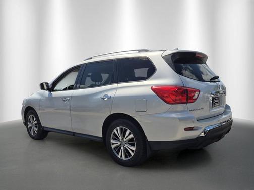 Brilliant Silver Metallic 2020 Nissan Pathfinder S