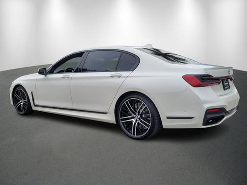 2022 BMW 750 750i xDrive