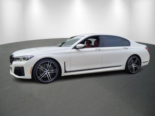 2022 BMW 750 750i xDrive