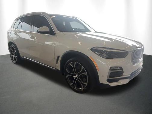 Alpine White 2021 BMW X5 sDrive40i