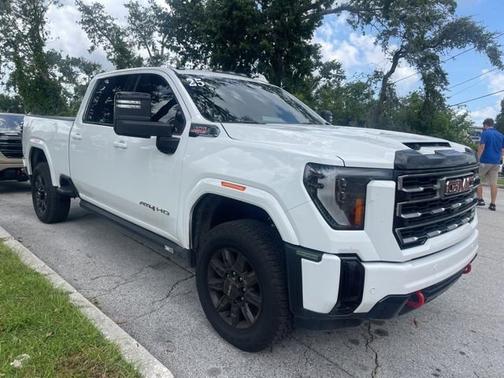 2025 GMC Sierra 2500 AT4
