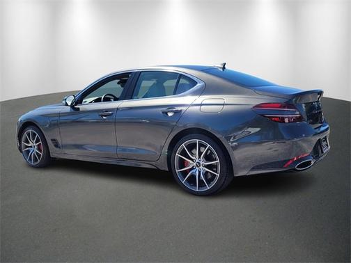 2025 Genesis G70 2.5T