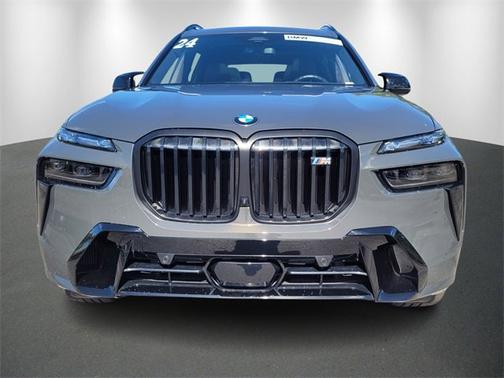 2024 BMW X7 M60i