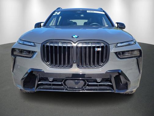 2024 BMW X7 M60i