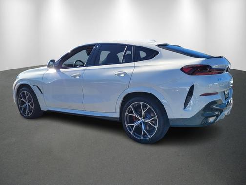 2026 BMW X6 xDrive40i