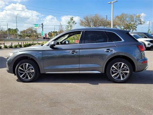 2023 Audi Q5 S line Premium Plus