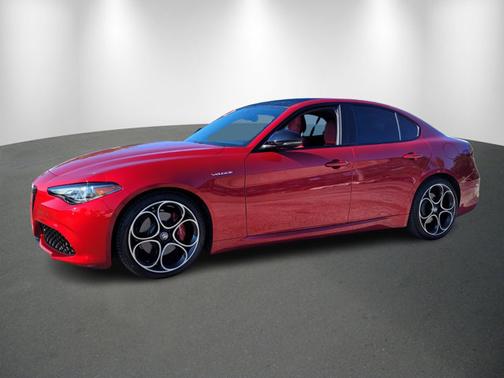 2022 Alfa Romeo Giulia Veloce