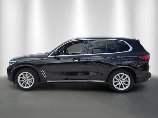 Black Sapphire Metallic 2020 BMW X5 sDrive40i