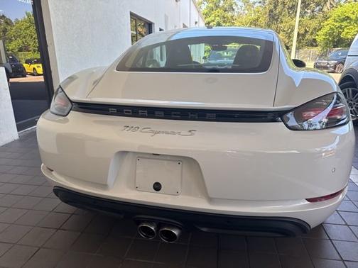 2022 Porsche 718 Cayman S