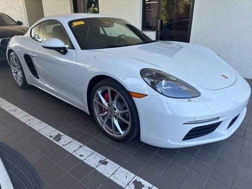 2022 Porsche 718 Cayman S