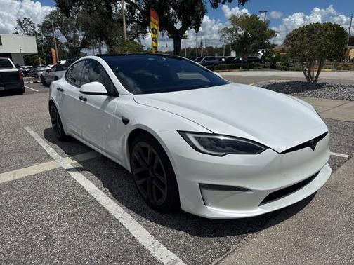 2022 Tesla Model S Base
