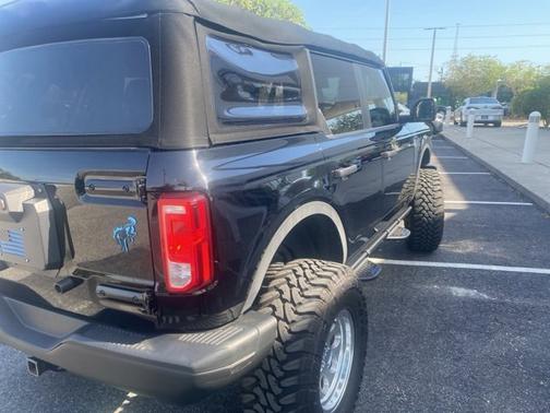 2022 Ford Bronco Black Diamond